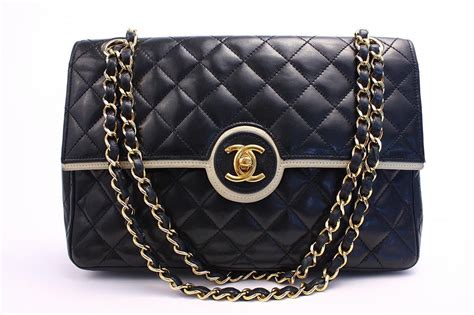 harga chanel bag classic|tas Chanel.